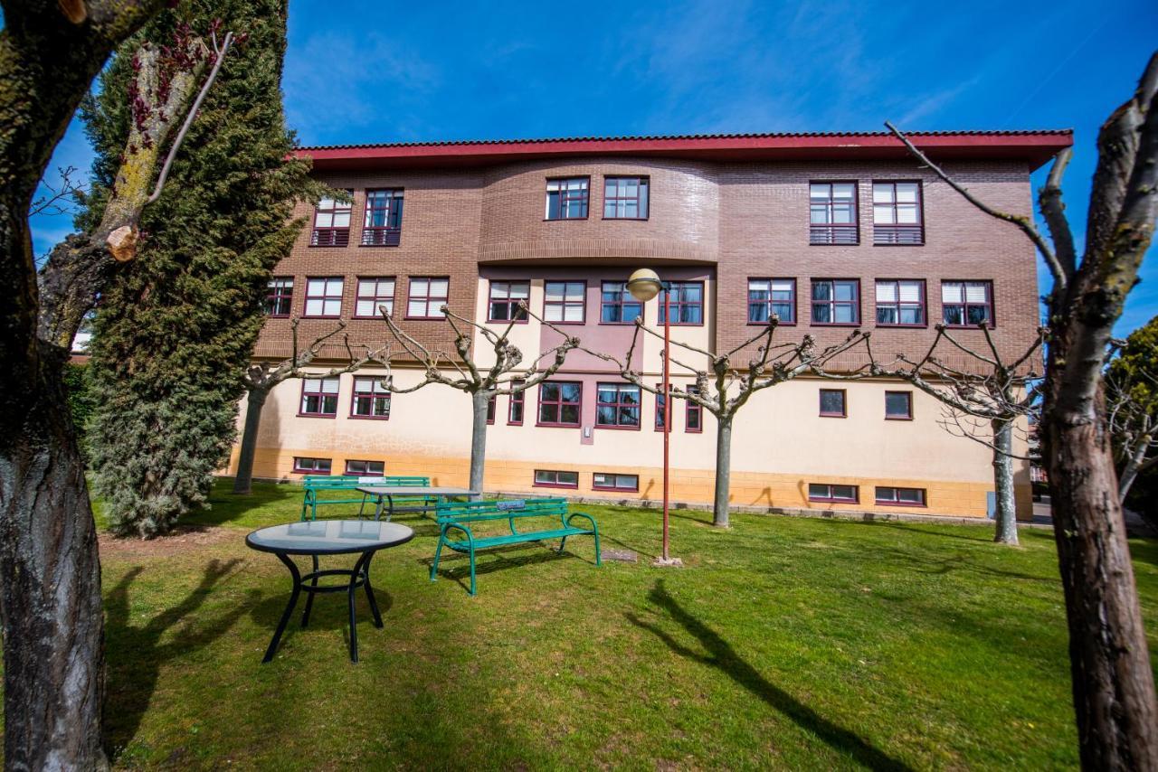 Residencia Hospital Del Rey Hostel Burgos Bagian luar foto