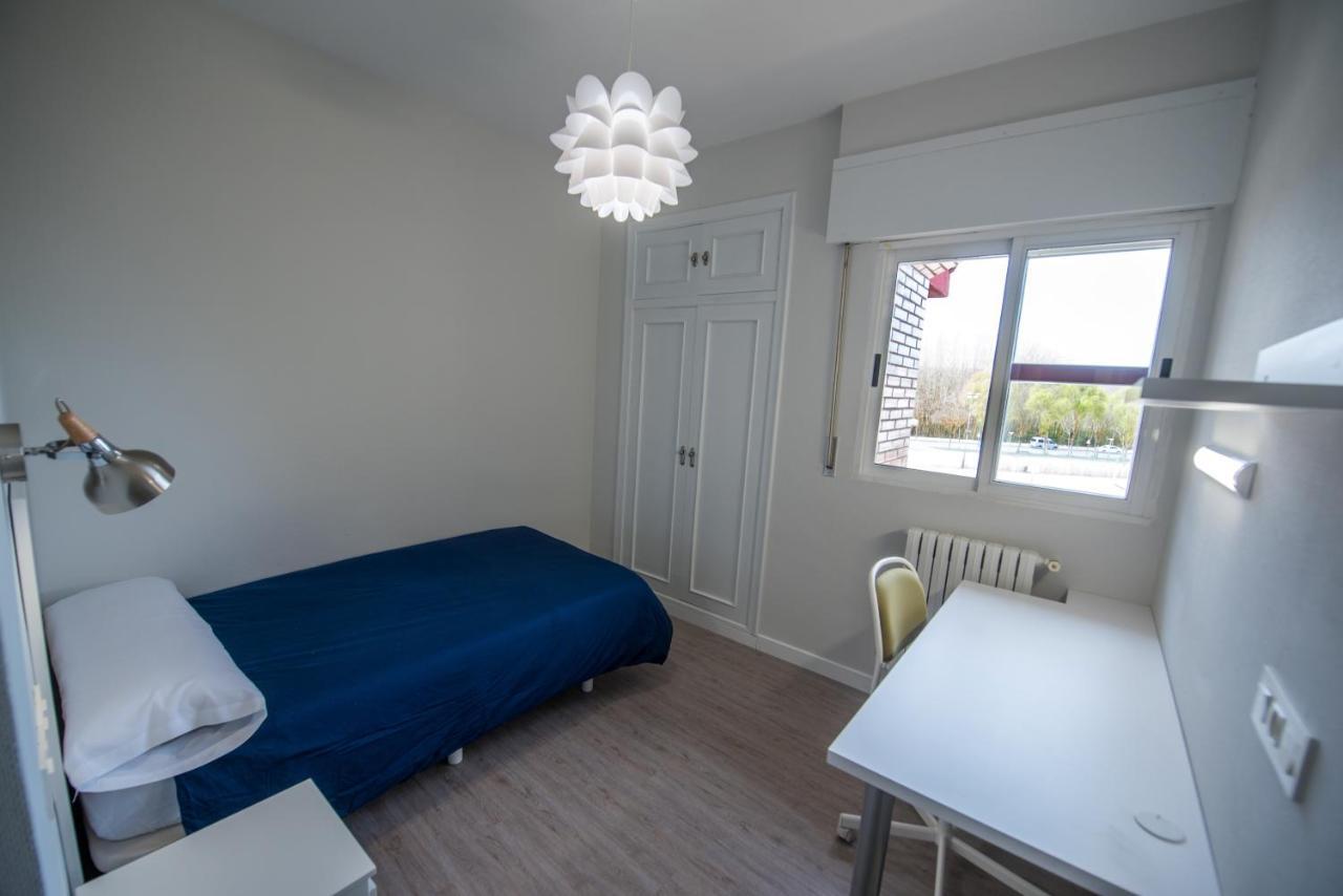 Residencia Hospital Del Rey Hostel Burgos Bagian luar foto