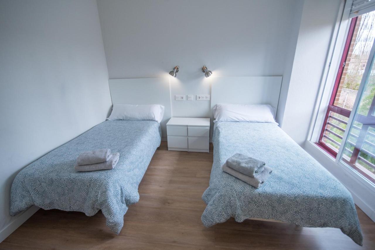 Residencia Hospital Del Rey Hostel Burgos Bagian luar foto