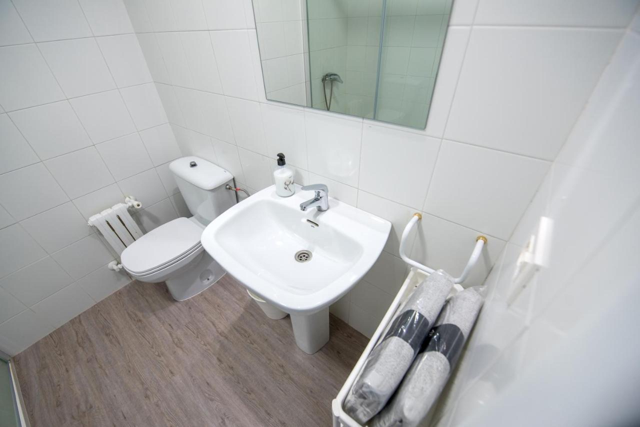 Residencia Hospital Del Rey Hostel Burgos Bagian luar foto