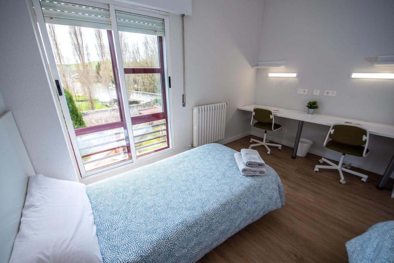 Residencia Hospital Del Rey Hostel Burgos Bagian luar foto