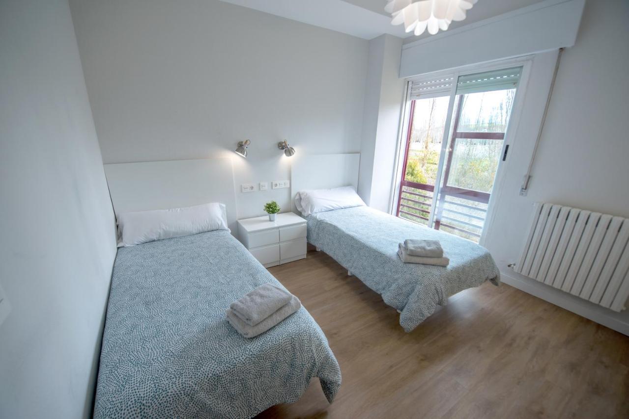Residencia Hospital Del Rey Hostel Burgos Bagian luar foto