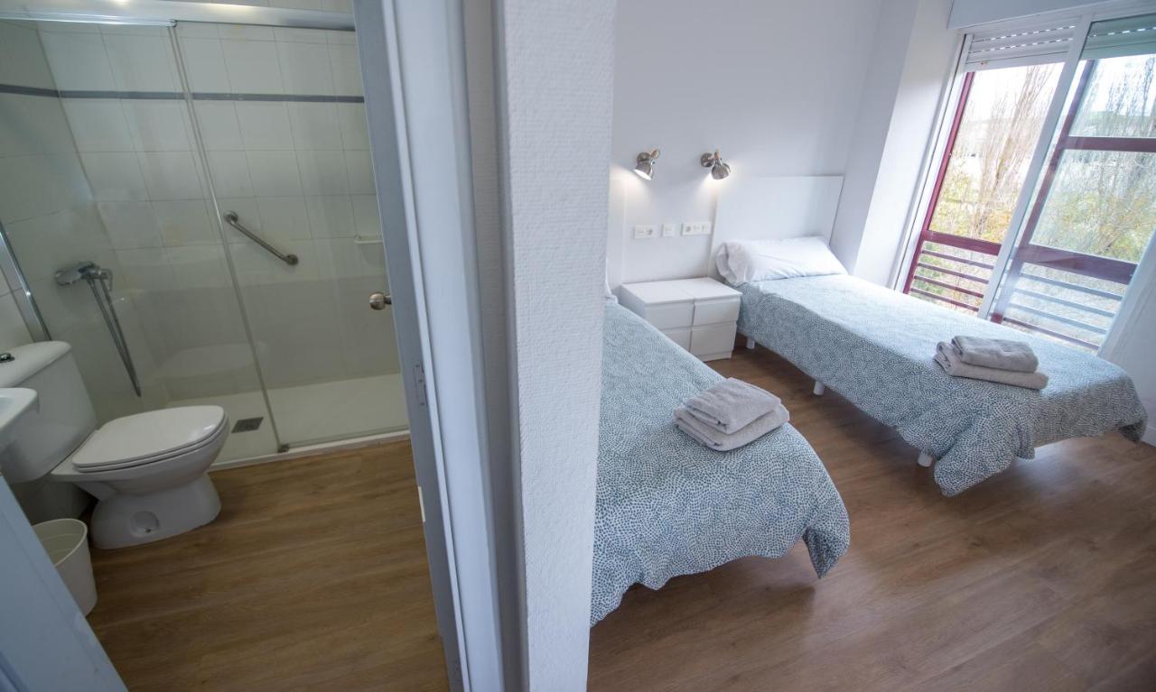 Residencia Hospital Del Rey Hostel Burgos Bagian luar foto